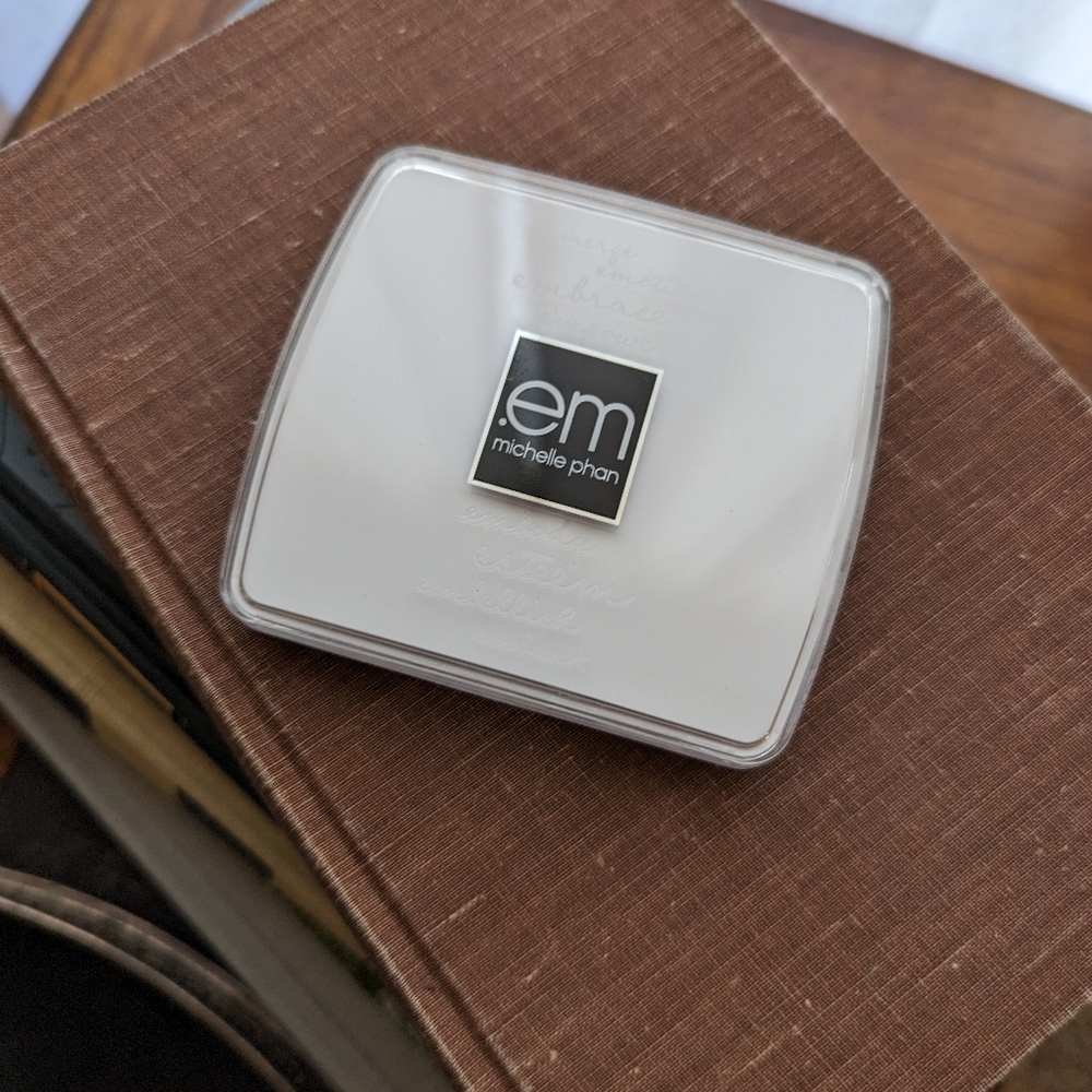 Lightly used EM Michelle Phan eyeshadow palette